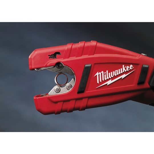 MILWAUKEE řezák C12 PC + kufr